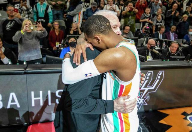 1656563493491021495.jpg 开云体育-放弃穆雷拥抱重建 波波维奇笑着迈入童话最终章