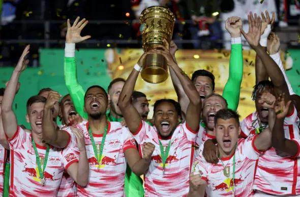 kaiyun-两位9号到位+两位核心续约！德甲欧冠军团捷报频传